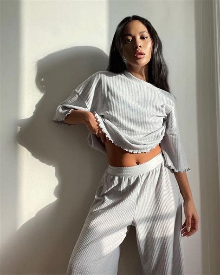 Ammika Harris Shows Off One Of Her Favorite Comfy Outfits