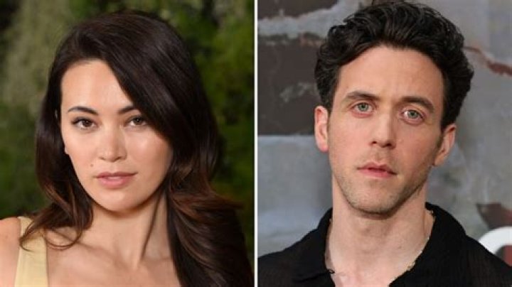 Ashley Zukerman – Celebsgraphy