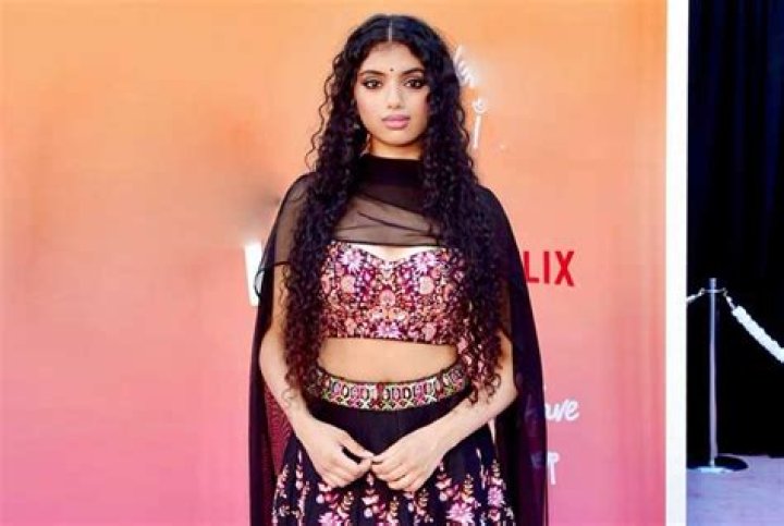 
Avantika Sharma Height, Weight, Net Worth, Age, Birthday, Wikipedia, Who, Nationality, Biography 