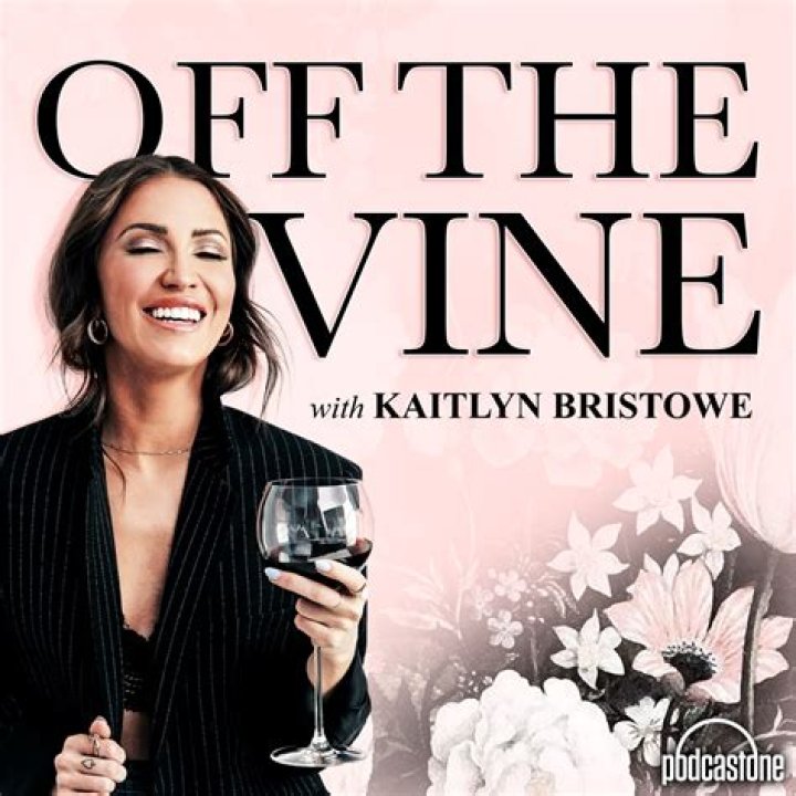 Bachelor’s Kelley Flanagan Talks Peter Weber Split on Kaitlyn Bristowe’s ‘Off the Vine’ Podcast