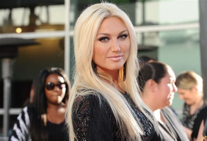 Brooke Hogan Reveals She Was Body Shamed as a Teen — They Called Me “A Tranny”