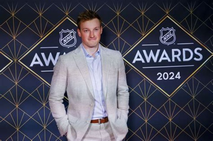 Cale Makar: Girlfriend, Family, Prize Money & Net Worth