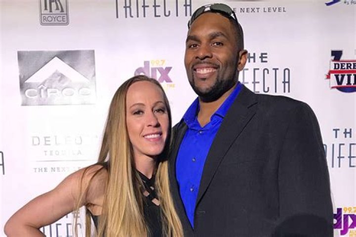 
Chris Baker is Married to Wife: Sarah Baker. Past Relationships 