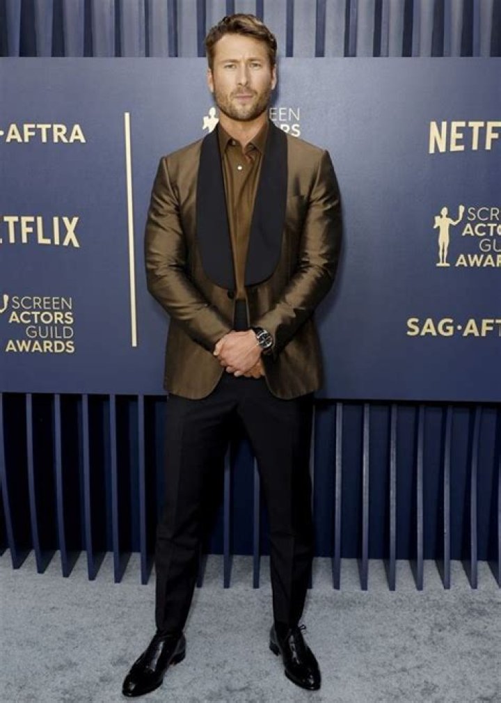 Chris Powell Height, Weight, Net Worth, Age, Birthday, Wikipedia, Who, Nationality, Biography