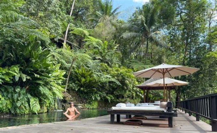 Chrissy Teigen Went on a Wellness Retreat at Como Shambhala in Bali and It Looks Relaxing AF