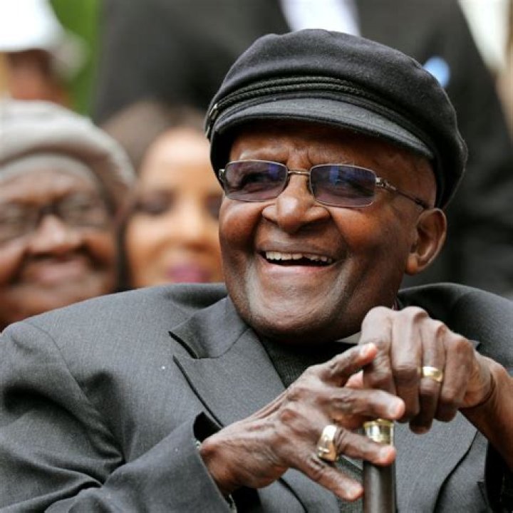 How tall was Desmond Tutu?