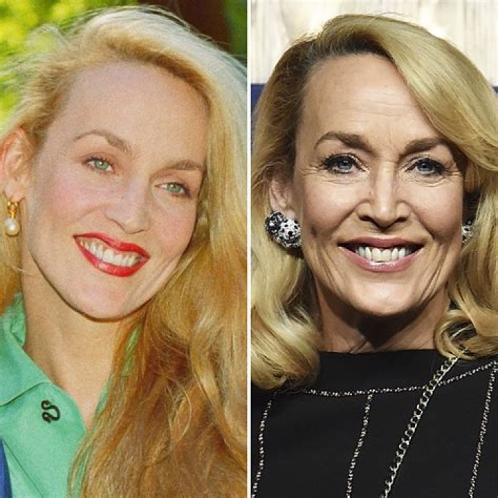 Good Genes?58-Year-Old Model Jerry Hall Blasts Botox, Claims She’s Never Tried it — and So Have These 5 Stars