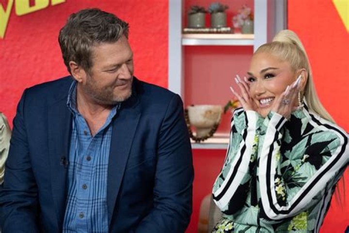 Gwen Stefani Is a Beauty Expert: ‘I Do My Own Makeup Every Time I Go on Stage’