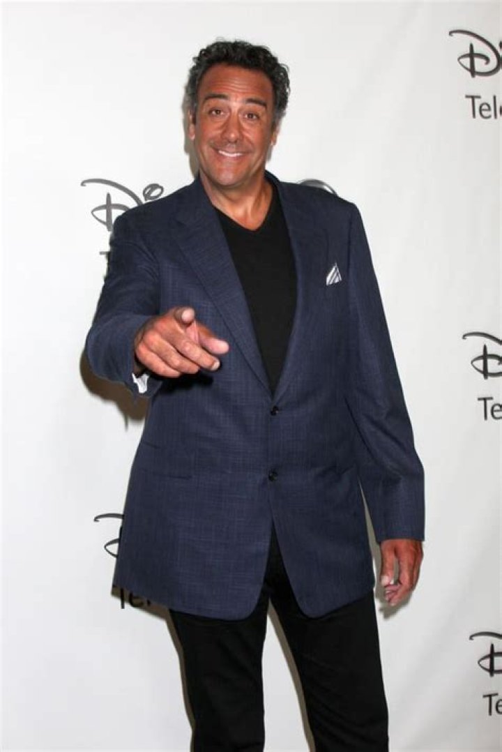 How tall is Brad Garrett