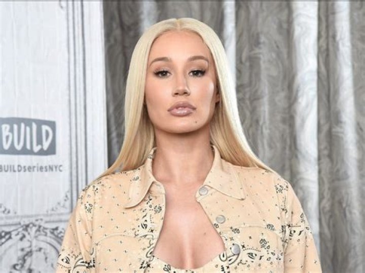 Iggy Azalea’s Fans Confused About Her ‘I Have A Son’ Post – ‘When Was She Pregnant?’