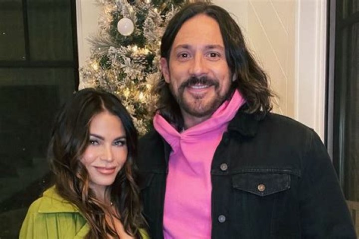 Jenna Dewan and Boyfriend Steve Kazee Share Sweet (And Rare!) Insta Selfie: ‘Hi Bae’