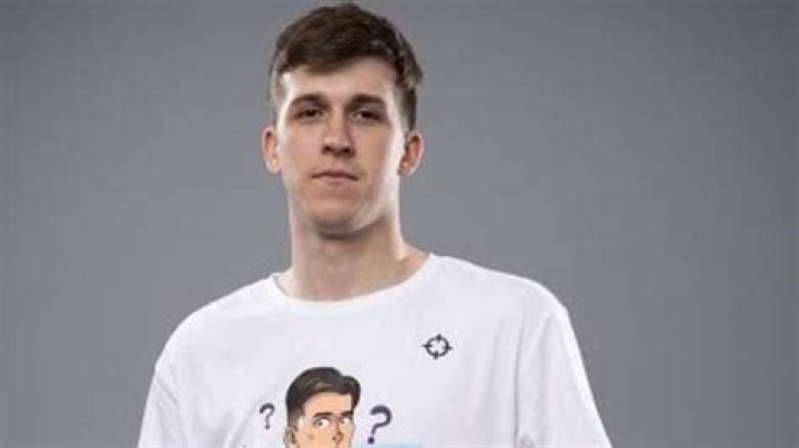 
Josh Reaves Height, Weight, Net Worth, Age, Birthday, Wikipedia, Who, Nationality, Biography 