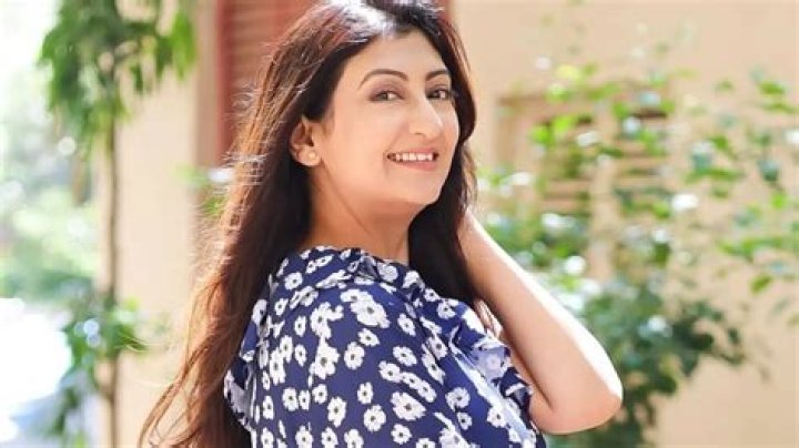 Juhi Nars Height, Weight, Net Worth, Age, Birthday, Wikipedia, Who, Nationality, Biography