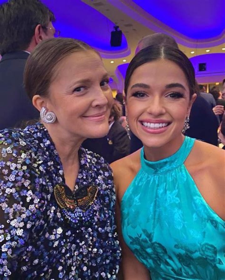 Julie Tsirkin Height, Weight, Net Worth, Age, Birthday, Wikipedia, Who, Nationality, Biography