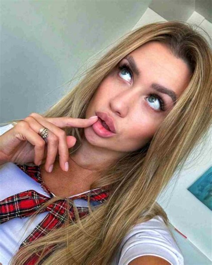 
Kelly Curtis Height, Weight, Net Worth, Age, Birthday, Wikipedia, Who, Nationality, Biography 