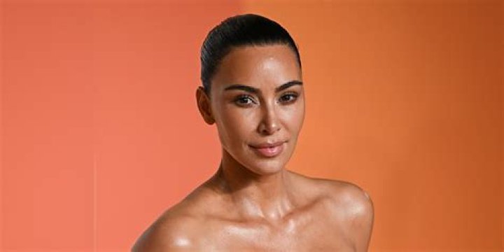 Kim Kardashian Poses Naked in the Desert on ‘KUWTK’ Because Apparently That’s All She Does Anymore…