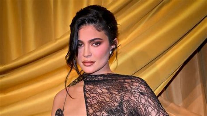 Kylie Jenner Gives Rare Glimpse of Her Real Hair With No Wigs, Extensions: ‘Hair Health Journey’