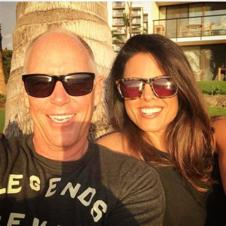 Loni Coombs Age | Wiki, Net worth, Bio, Height, Husband