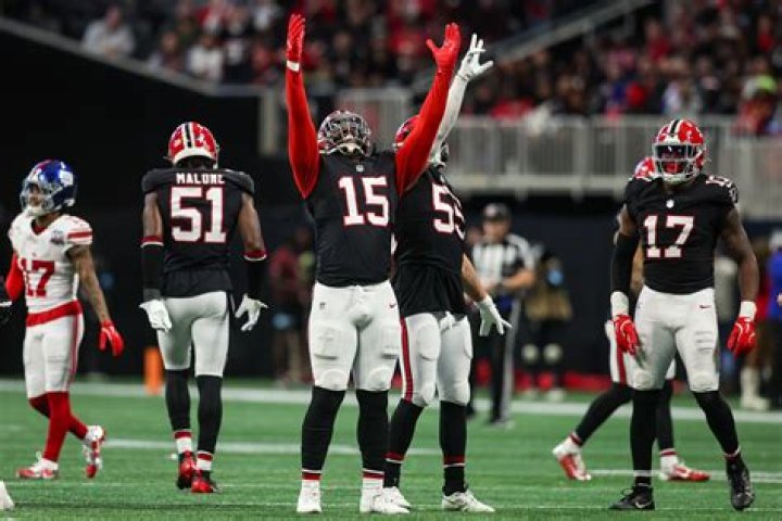 
Mac Jones Says He’ll Get Teammate Matthew Judon to ‘Change His Mind’ After Calling His Style a ‘Lost Cause’ 