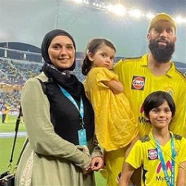 
Moeen Ali Parents: Father Munir Ali, Mother And Wife 
