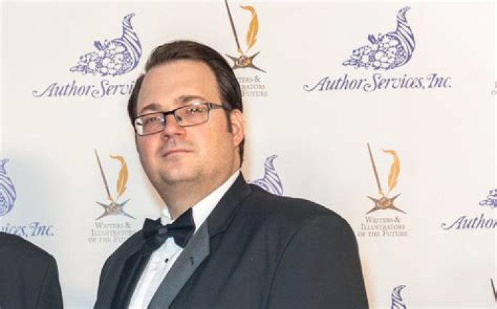 Neil Sanderson Net Worth: Age, Height, Zodiac Sign, Bio Career And Weight