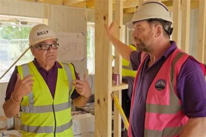 
Who Is Billy Byrne From Diy SOS? Details About The TV Cast 