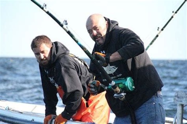 Wicked Tuna Jason Muenzner [Jay Muenzner] Wiki-bio, wife, net worth, age. 2022