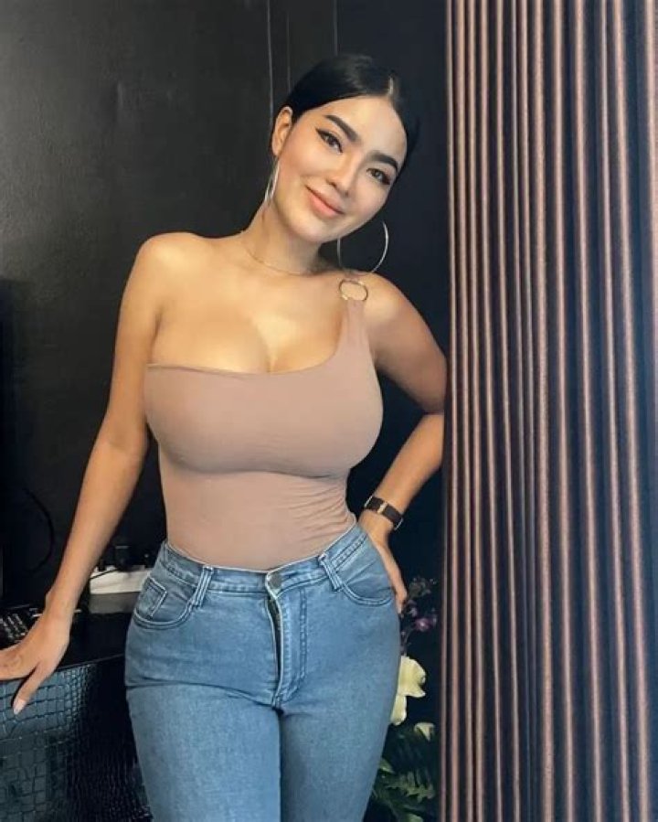 
Yanisa Samohom (Noey Yanisa) Height, Weight, Net Worth, Age, Birthday, Wikipedia, Who, Instagram, Biography 